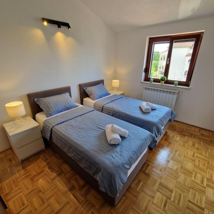 Villa Castanea - Kuca Za Odmor S Bazenom Kukci Экстерьер фото