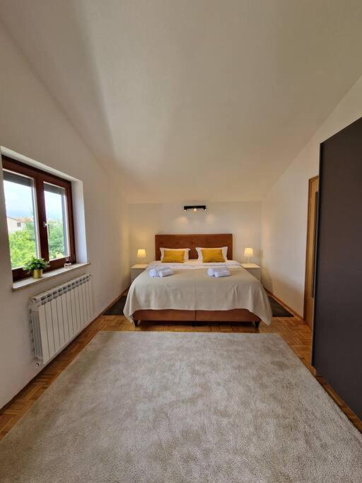 Villa Castanea - Kuca Za Odmor S Bazenom Kukci Экстерьер фото